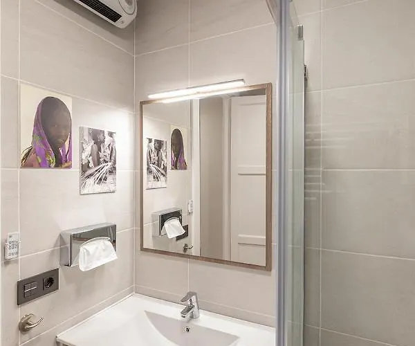 Alameda Recalde Centro Apartment *