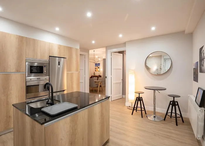 Alameda Recalde Centro Apartment *